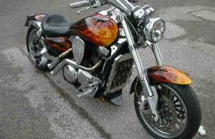Kawasaki VN 1600 B2H MEAN STREAK CUSTOM SHOW BIKE WITH ££££££ SPENT motorbike