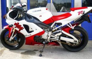 Yamaha YZF-R1 1000cc Bike Red & White 1998 (R) 4XV motorbike