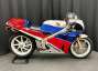 Picture 4 - 1990 Honda RC30 VFR750R motorbike