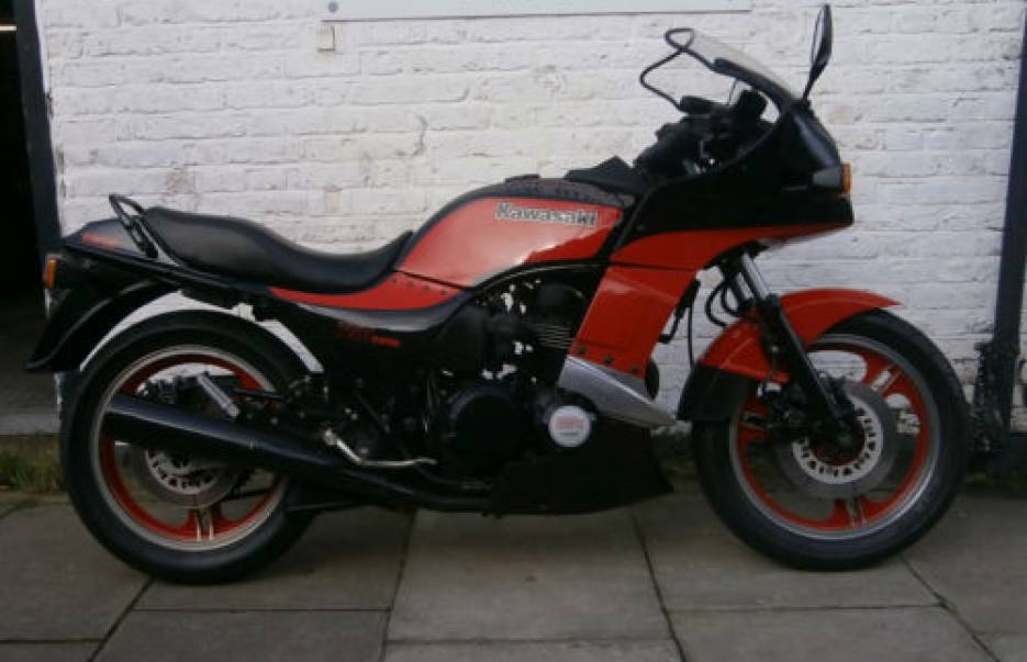 Kawasaki GPZ 750 Turbo motorbike