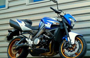 Suzuki GSX1300 BK B KING BLUE EXCELLENT BIKE GREAT CONDITION motorbike