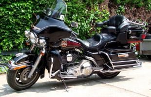 Harley Davidson Electra Glide Ultra Classic motorbike