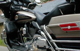2004 Harley-Davidson Touring FLHTCU 1450 Electra Glide Ultra Classic motorbike