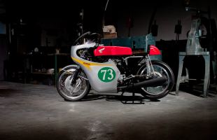 Honda RC162 RaceBike Replica Jim Redman / Mike Hailwood / Phil Read / Tommy Robb motorbike