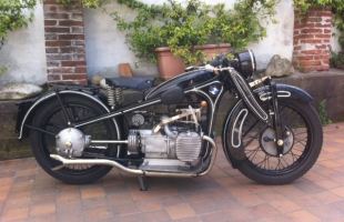 Classic BMW R 11  1930 motorbike
