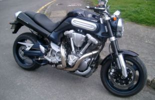 Yamaha MT-01 MT01 MTO1 1700cc only 6000 miles from new Stunning Condition motorbike