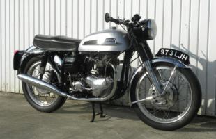 Norton 650SS  PRODUCTION RACER  1962   MATCHING NUMBERS - PLEASE WATCH VIDEO motorbike