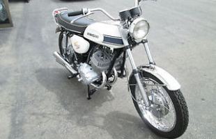 1969 H1 500 Kawasaki Mach 111 motorbike
