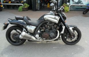 Yamaha VMAX 1700 Black, 1 Owner motorbike
