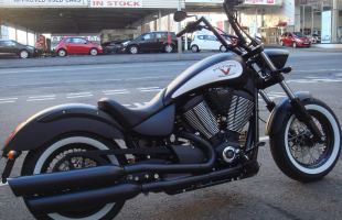 Victory Motorcycle HIGHBALL EX DEMO £500 OFF motorbike