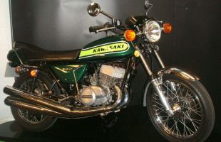 Kawasaki H2-B 750cc  - One Owner!! - Recently Restored including Engine Rebuild motorbike