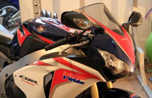 2012 Honda CBR1000RR 999cc only 2141miles rare HRC Colours motorbike