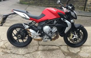 MV Agusta BRUTALE 675 2012, Only 1850 Miles, QUICK SHIFTER AND TRACTION CONTROL! motorbike