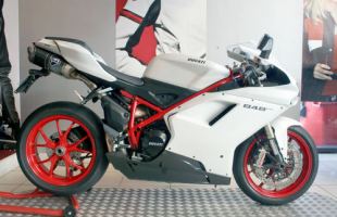2012 Ducati 848 Evo White Termignoni Exhausts 3k Miles 6 Months Warranty motorbike