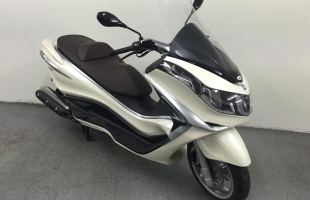 Piaggio X10 500 Maxi Scooter motorbike