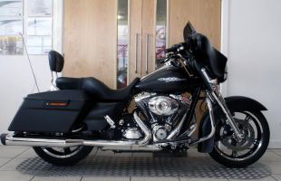 2013 Harley-Davidson FLHX Street Glide 103 1690cc Denim Black 5,524 Miles motorbike