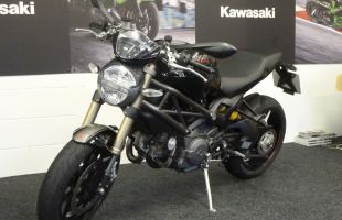 Ducati MONSTER 1100 EVO Black motorbike