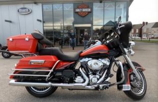 Harley-Davidson TOURING ELECTRA GLIDE ULTRA motorbike