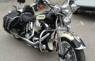 Harley Davidson Heritage Springer 2000 immaculate restored condition, motorbike