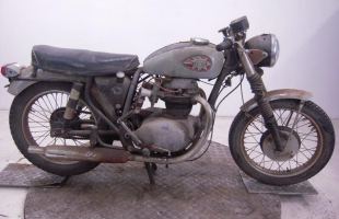 1965 BSA A65 Lightning Unregistered US Import Barn Find Classic British Restore motorbike