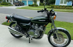 1976 Kawasaki KZ900A4 motorbike