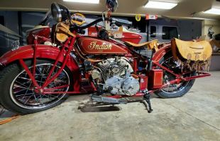 1928 Indian Scout 101, Red color motorbike