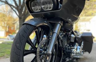 2017 Harley-Davidson Road Glide motorbike