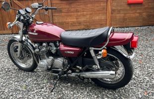1977 Kawasaki kz1000 motorbike