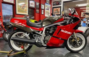 1986 Suzuki GSX-R, Red for sale motorbike