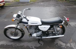 1969 Kawasaki H1 IN White RESTORED motorbike