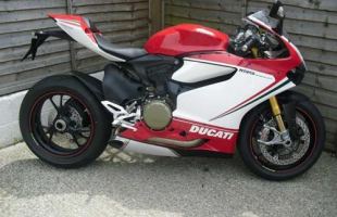 2012 Ducati 1199 Panigale Tricol motorbike