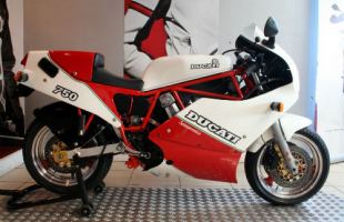 Ducati 750 F1 Santamonica - 4,922 Kilometers - All original - Collectors Piece motorbike