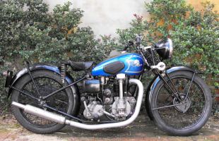 Vintage 1937 cammy ohc OK Supreme Silver Cloud Pilot 350 road bike Webb girders motorbike