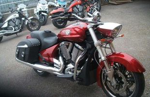 Victory CROSS ROADS ABS - 5 YEAR 0% APR OR £1800 CASH DISCOUNT motorbike