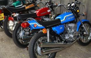 Kawasaki H2 750 1971 Classic Triple motorbike