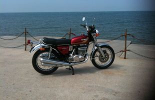 1976 Suzuki GT550 triple 2 stroke Vintage motorbike motorbike