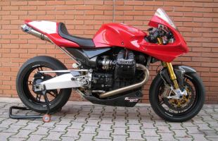 Moto Guzzi MGS-01 Corsa - RACE BIKE motorbike