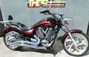 Victory VEGAS 1731,2011 REG,2000 MLS Only,A1 CONDITION,TOO CHEAP AT £7950 motorbike
