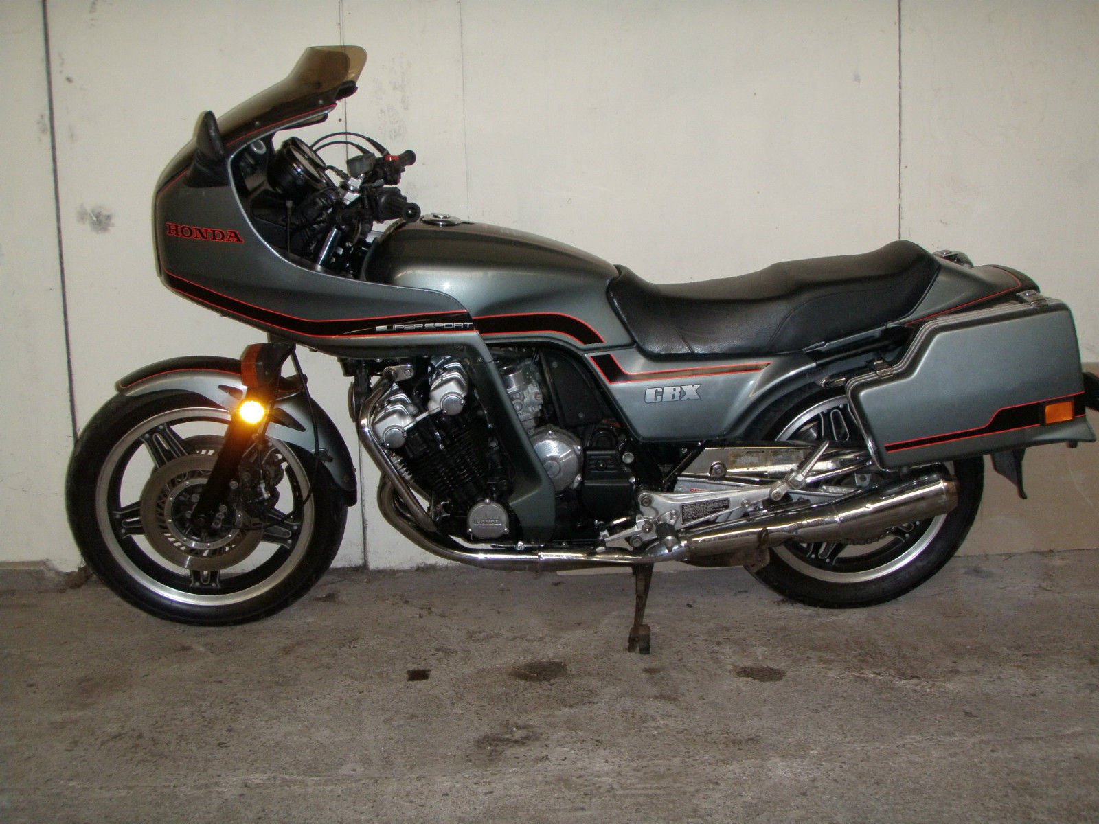 1983 Honda 1000 CBX 1047cc modified C stock B