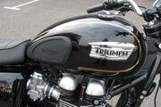 Picture 5 - Triumph Bonneville T100 SE in silver & black, new unregistered motorbike