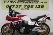 Picture 2 - 2009 Honda CB 1300 SA-9 Super Four Red/White, Warranty, Sports Exhaust motorbike