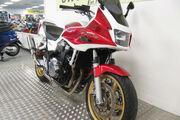 Picture 3 - 2009 Honda CB 1300 SA-9 Super Four Red/White, Warranty, Sports Exhaust motorbike