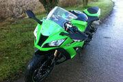 Picture 5 - Kawasaki ZX10R ZX 1000 JBF motorbike