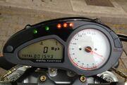 Picture 10 - MV Agusta Brutale 910 2005 motorbike