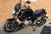 Picture 3 - Suzuki SFV650 Gladius 2012, 1 Owner, Akrapovic exhaust motorbike