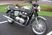 Picture 2 - Triumph Bonneville T100 custom military green 50s style paint new bike motorbike