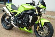 Picture 2 - Triumph Speed Triple 1050 In Roulette Green motorbike