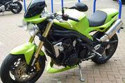 Picture 5 - Triumph Speed Triple 1050 In Roulette Green motorbike