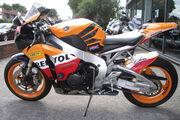 Picture 4 - Honda CBR 1000 RR-9 Repsol motorbike