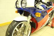 Picture 5 - 1991 Honda VFR 750 RC30 original & very low mileage example, just 2 owners motorbike